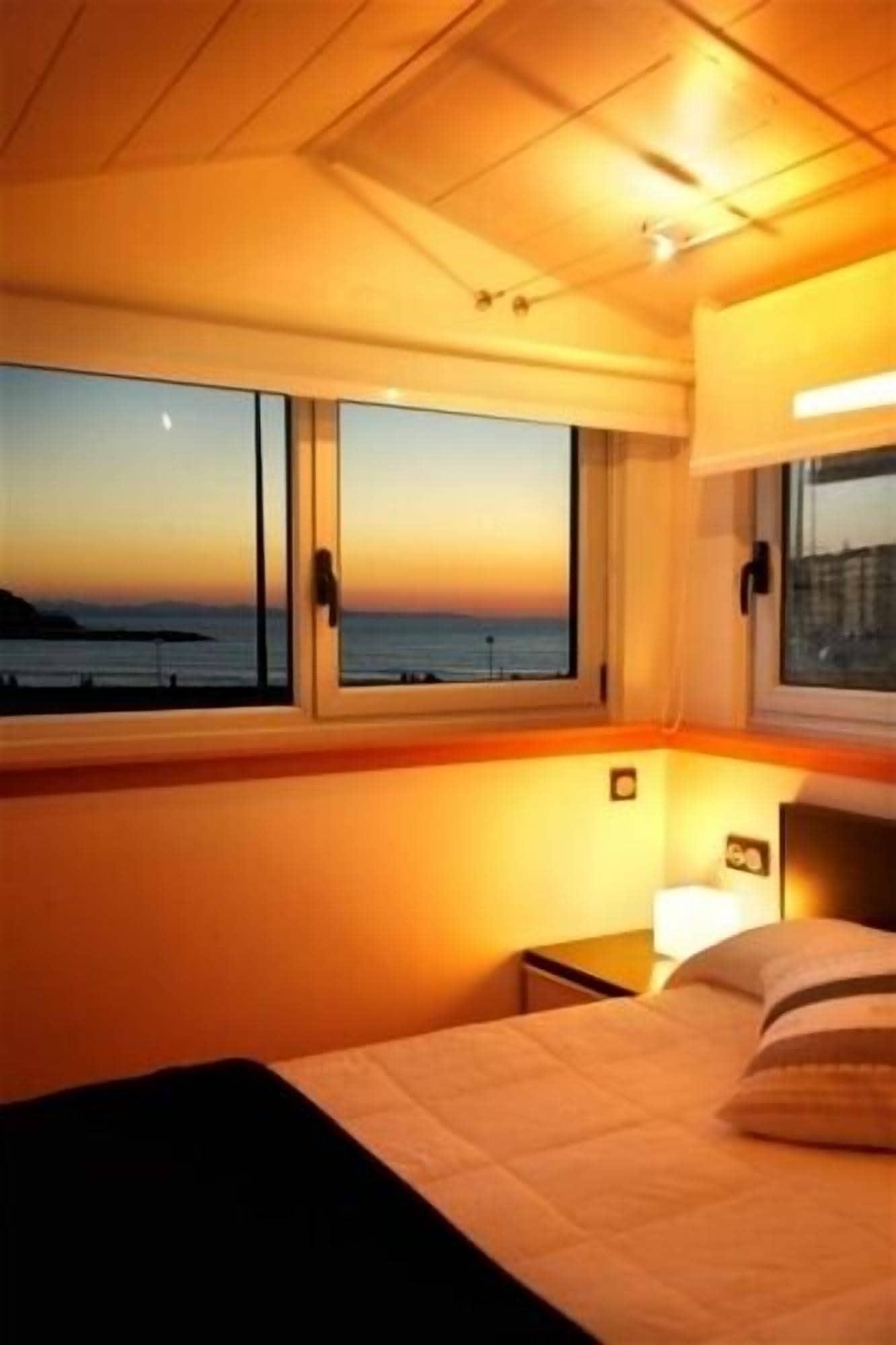 Hotel Punta Monpas Сан-Себастьян Экстерьер фото