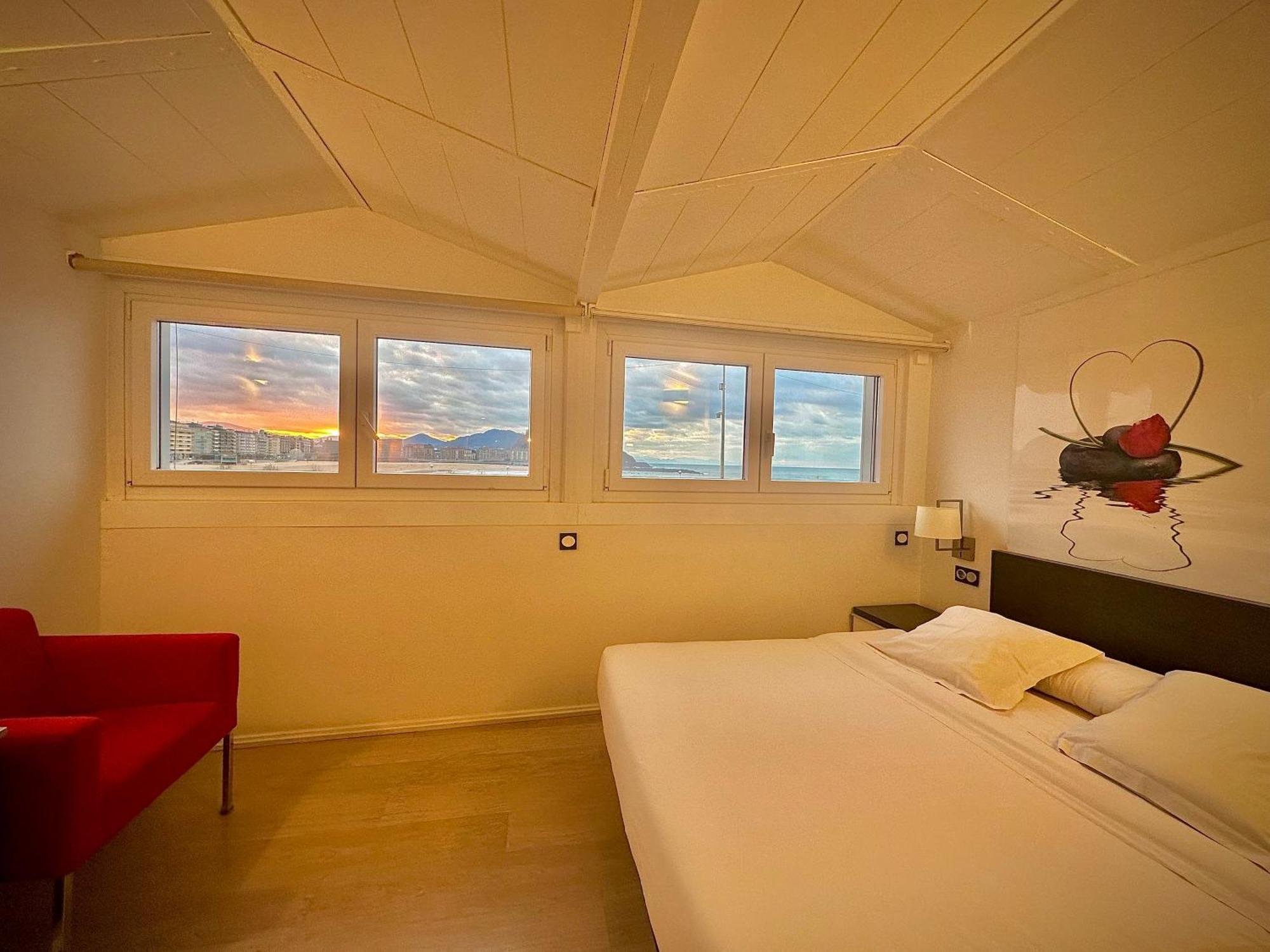 Hotel Punta Monpas Сан-Себастьян Экстерьер фото